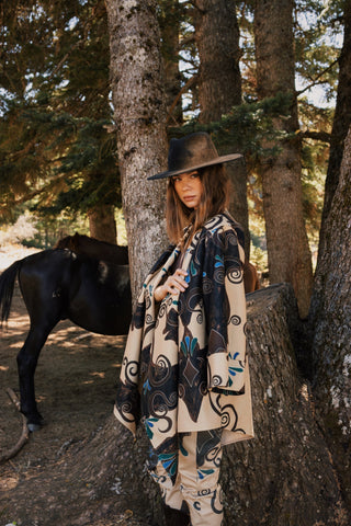 APACHE PONCHO